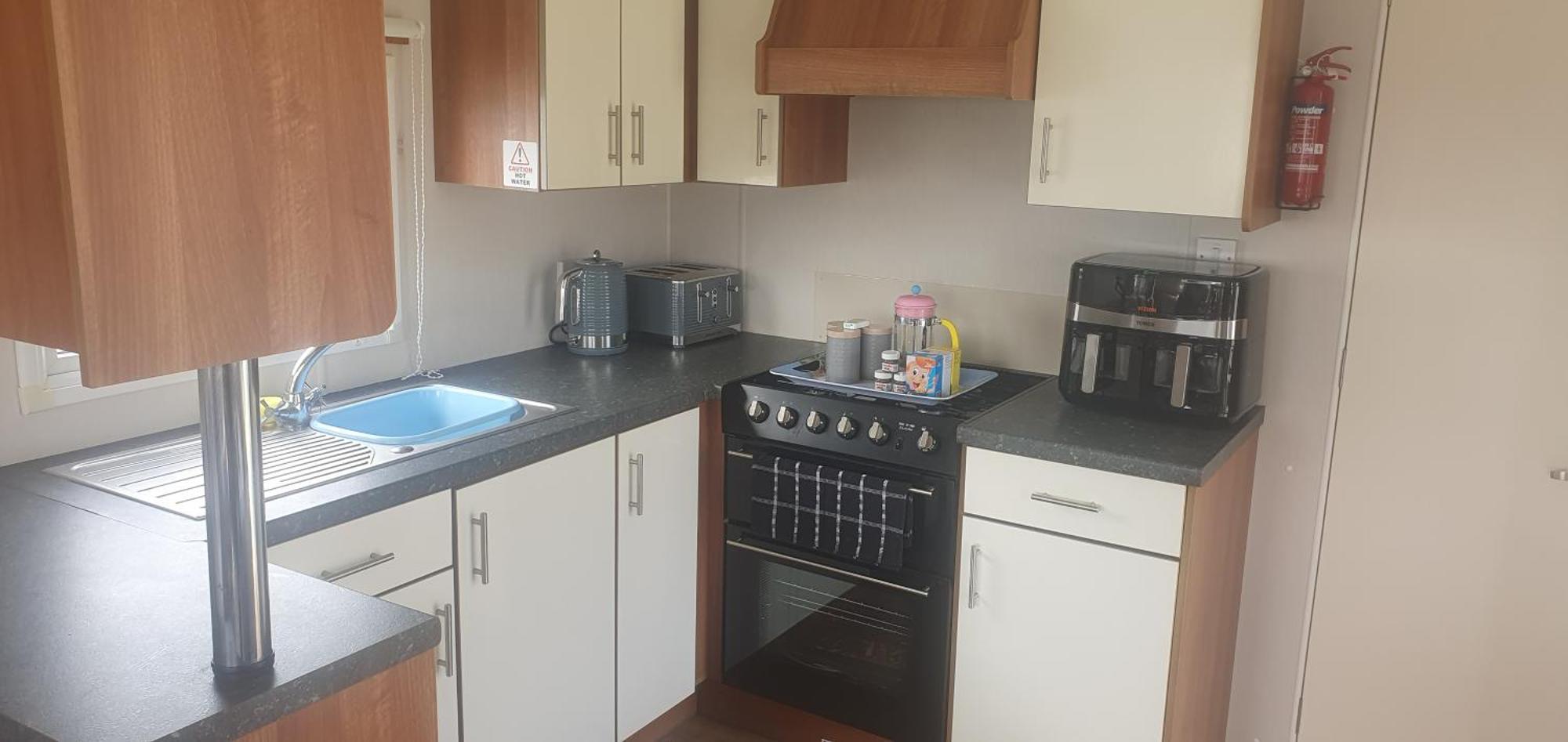 Charming 3-bed In Clacton-on-Sea